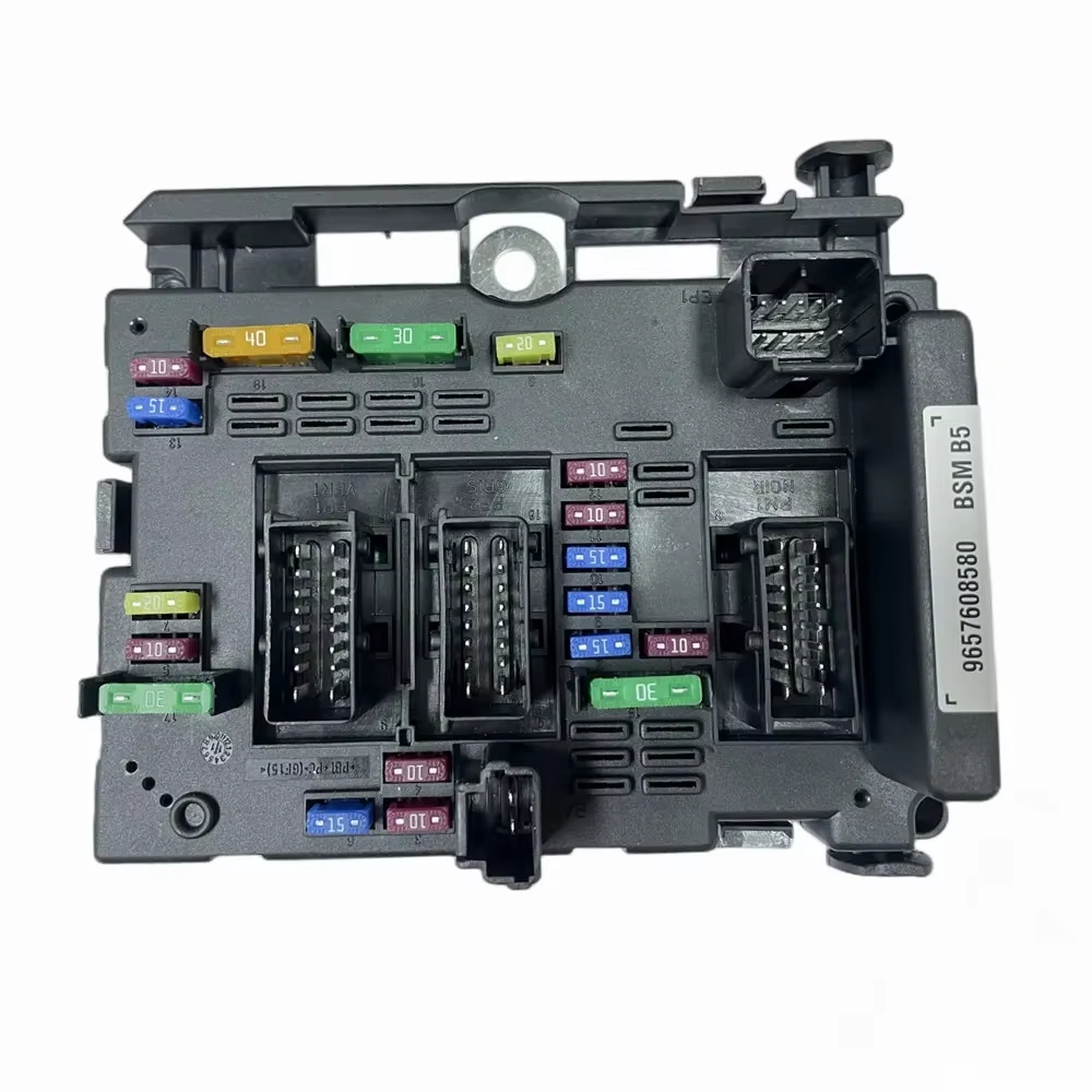 New Fuse Box Assembly Relay 9657608580 6500Y1 For Citroen C3 C5 C8 Xsara Picasso Peugeot 206 Cabrio 307 Cabrio 406 Coupe 807