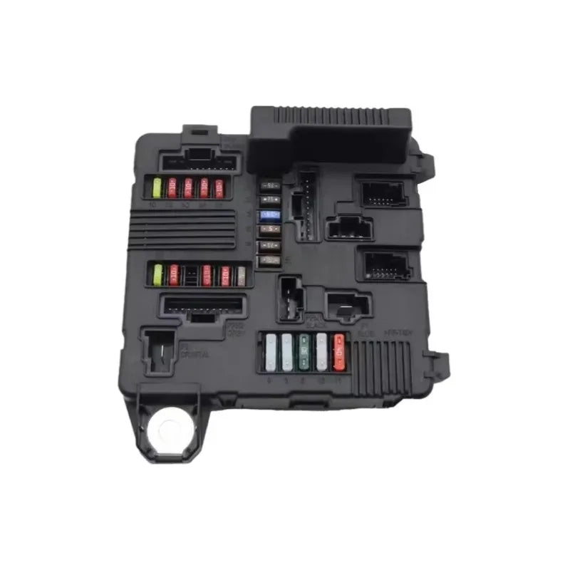 8200306032 8200306033 Fuse box module for Renault Megane Scene 2 02-06 Component Engine Fuse Box Secondary image