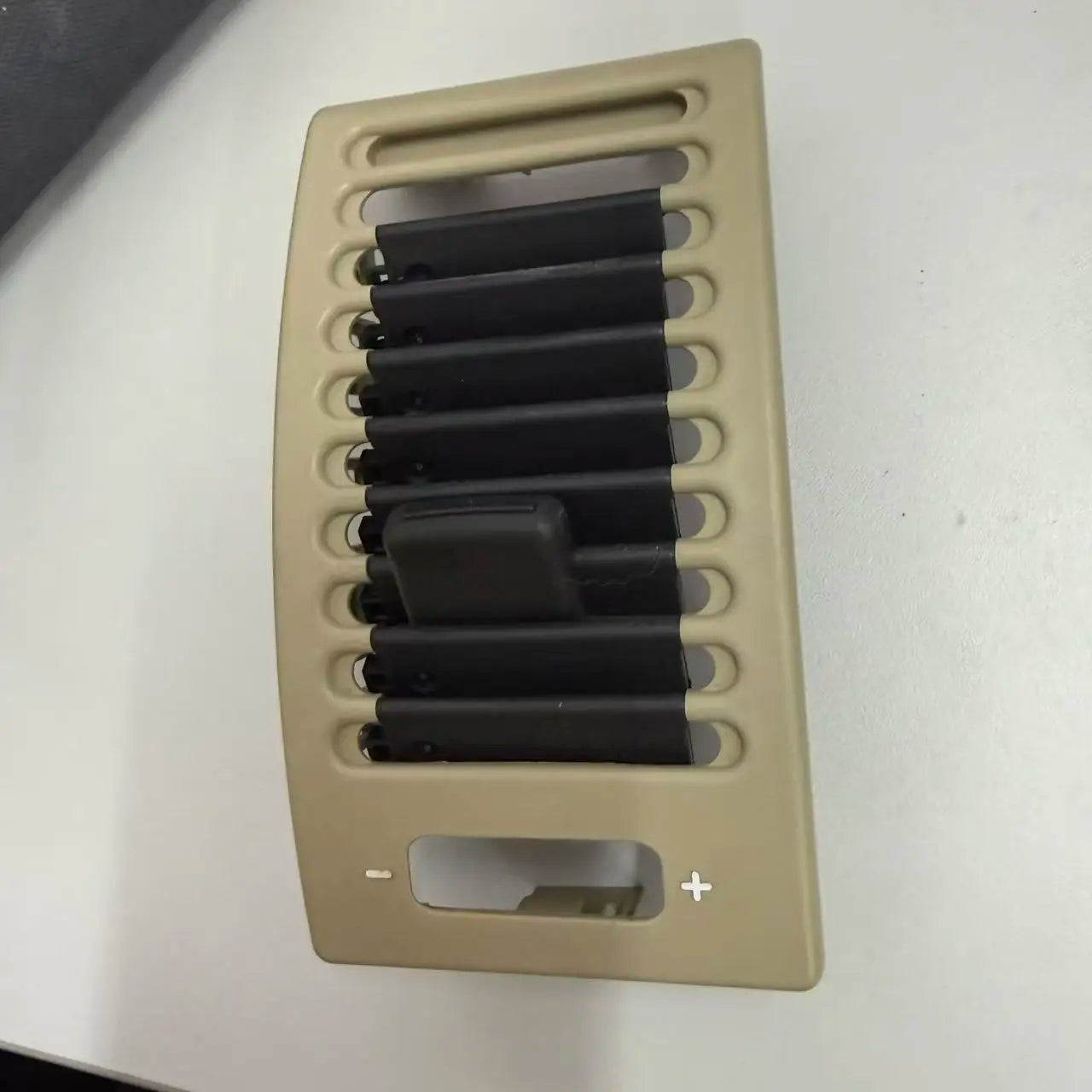 8264Y9 Fit for Citroen Xsara Xsara II Panel Louvers Dashboard Air Vents