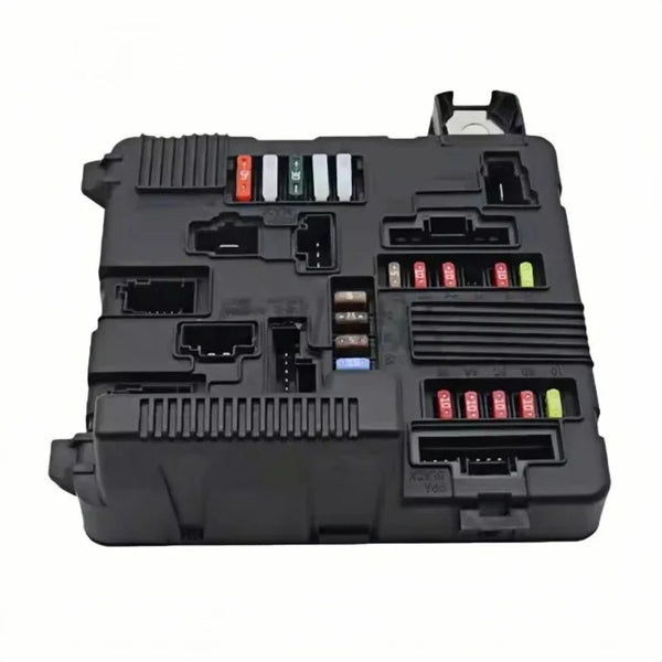 8200306032 8200306033 Fuse box module for Renault Megane Scene 2 02-06 Component Engine Fuse Box